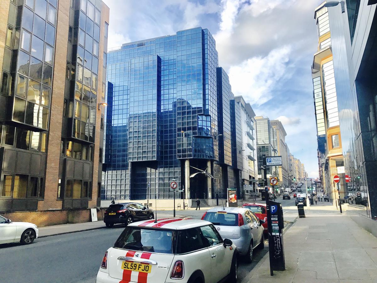 Glasgow Central Station Skyline Apartment With Parking Exteriér fotografie